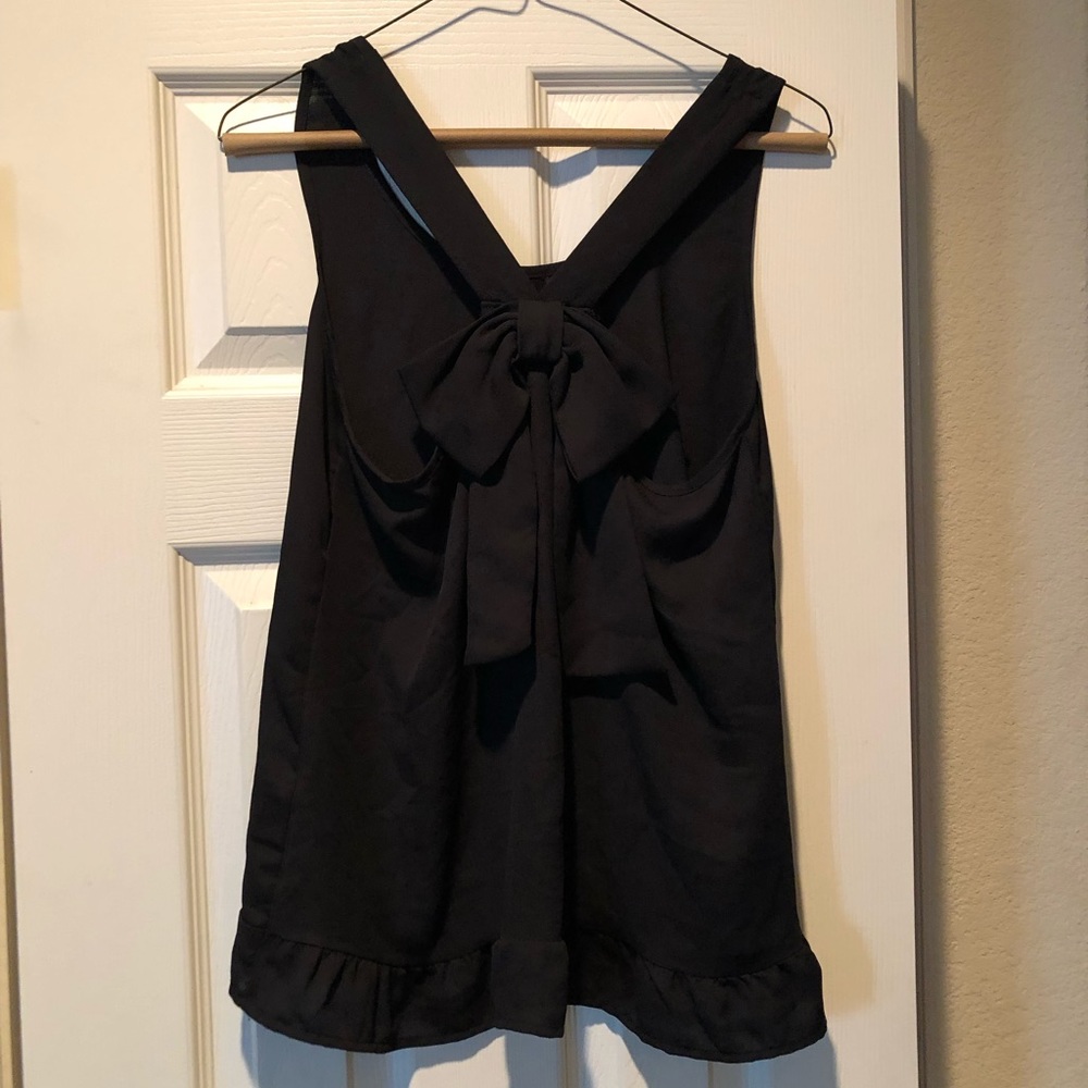 Tinker Black sleeveless top Sz M.